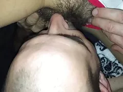 Снима се както аз ям си космати путка
