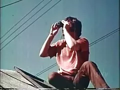 Светът на Надничащият Томс