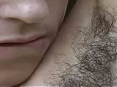 Секси много космат момиче с Млечния гърди