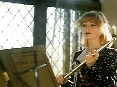 Само флейта за устните ми