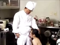 Китайски ресторант Кук чука гореща milf сервитьорка