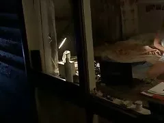 Блондинка воайор мастурбация