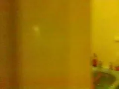 Знаел зряла жена в баня