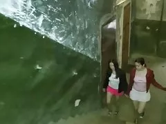Момичета да се забавляват в спалнята
